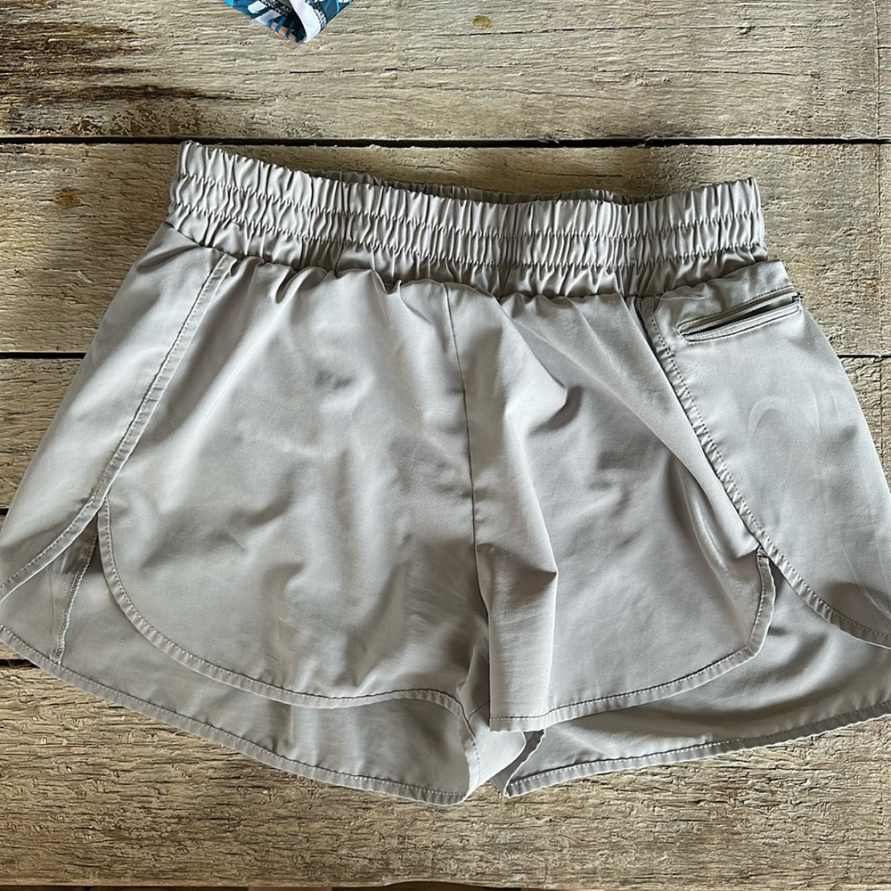 Blooming Jelly workout shorts